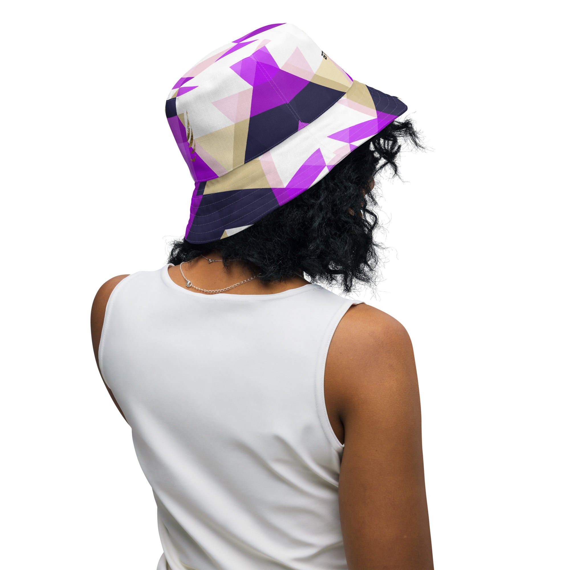 Reversible bucket hat