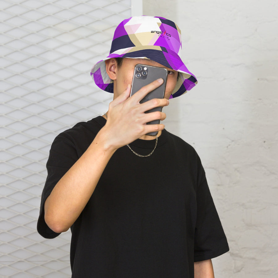 Reversible bucket hat